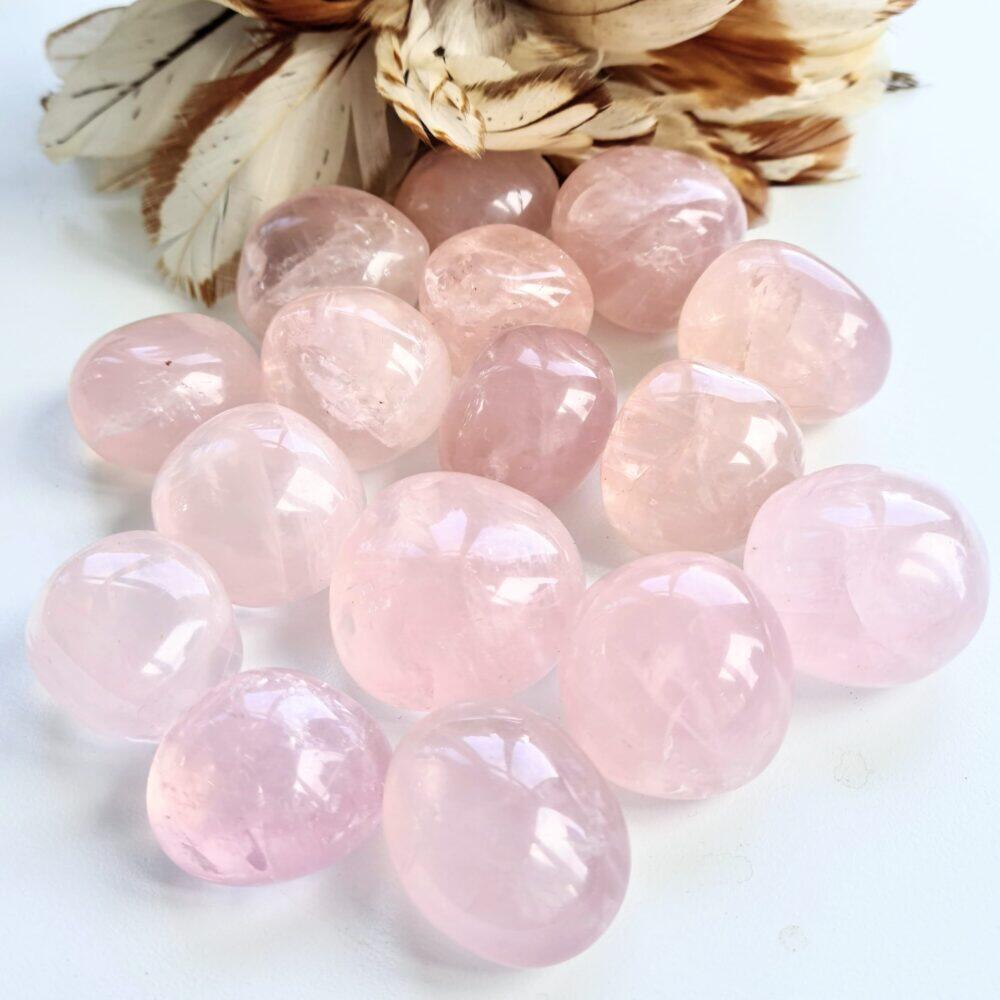 Stora cuddlestones i Rosenkvarts