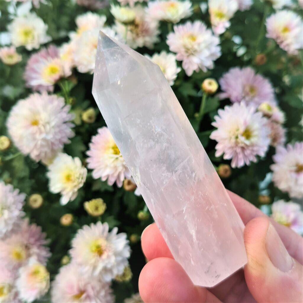 rosenkvarts slipad spets