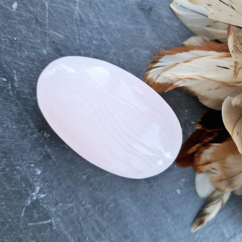 rosa mangankalcit palmstone #2