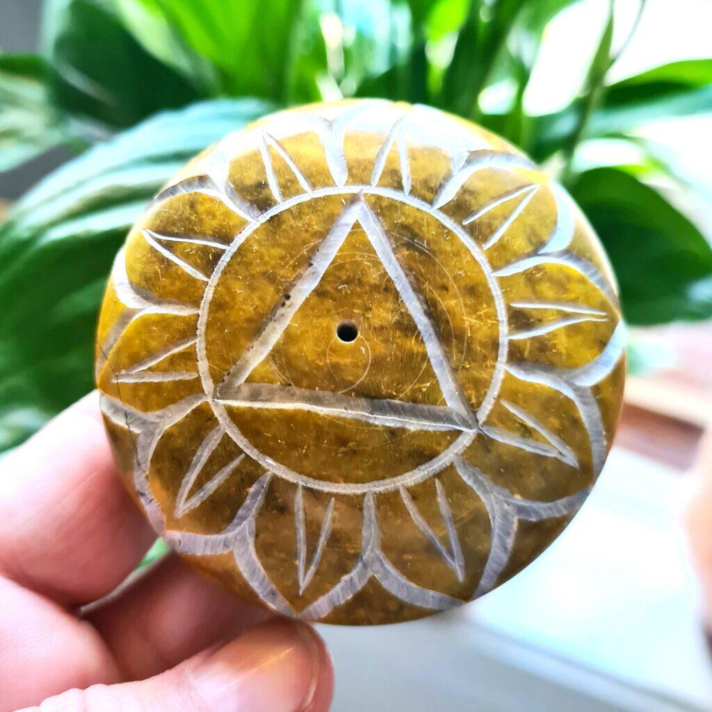 rökelsehållare täljsten rund gul